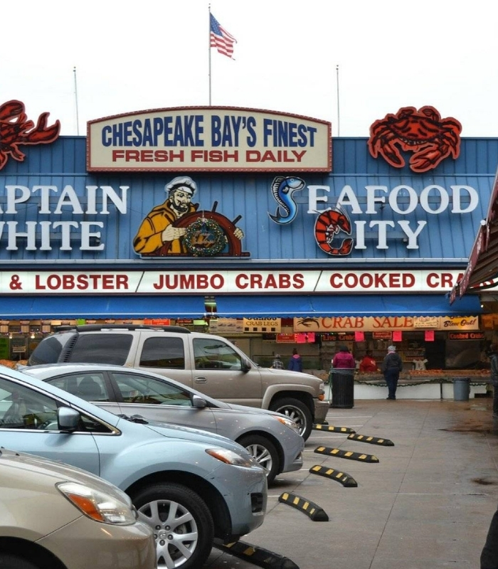 Chợ ở Mỹ bán nhiều món ăn khác nhau cả đồ Việt. Ảnh: VietSense Travel