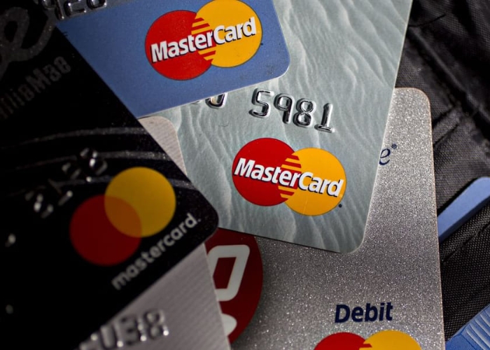 Trường hợp nên dùng thẻ Visa/MasterCard. Ảnh: Timo