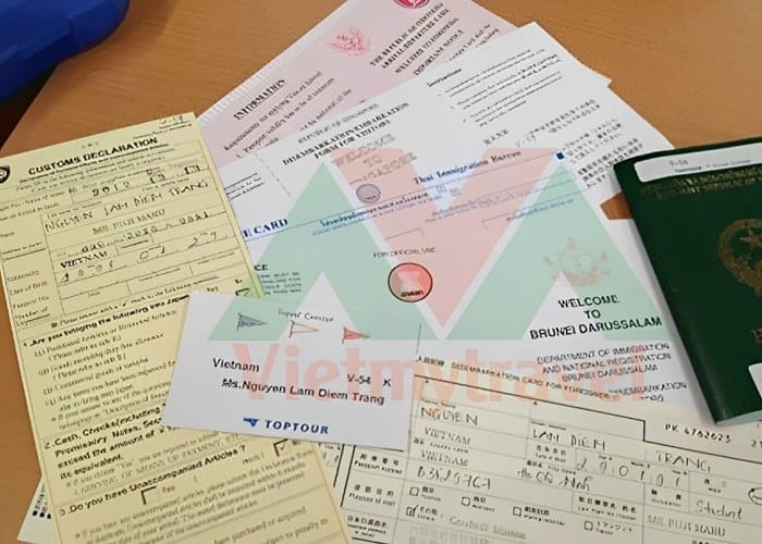 Giấy tờ bổ sung giúp tăng tỷ lệ đậu visa. Ảnh: Vietmytravel