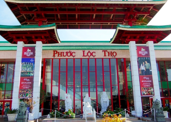Thương xá Phước Lộc Thọ. Ảnh: Du Lịch Hoàn Mỹ
