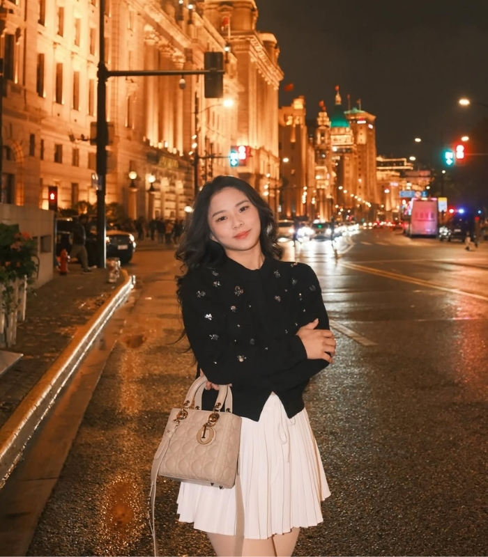 Fremont Street Experience. Ảnh: faridakwokk