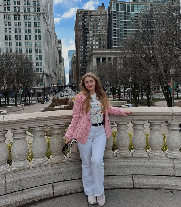 Dạo bộ và ngắm skyline. Ảnh: zhanna_hrynyk Chicago