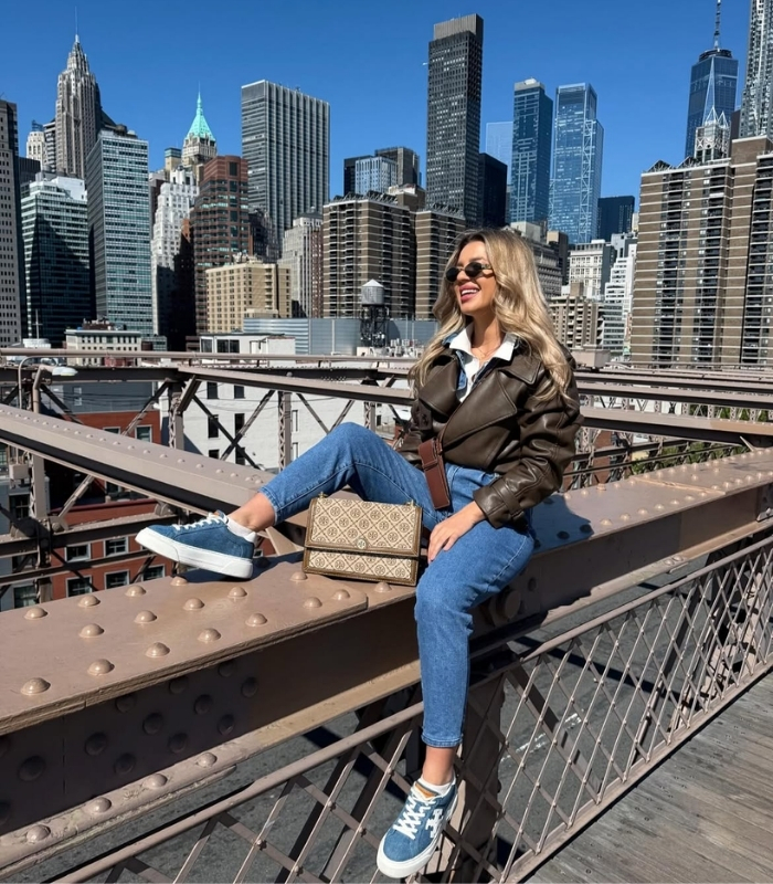 Lưu ý khi tham quan cầu Brooklyn. Ảnh: darciiia