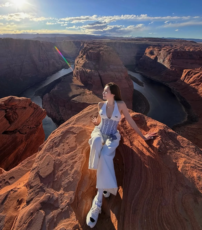 Thời điểm lý tưởng để tham quan Horseshoe Bend. Ảnh: joanneho33
