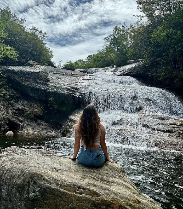 Địa Điểm Nổi Bật Trên Blue Ridge Parkway. Ảnh: emhikin